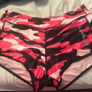 Livesore shorts